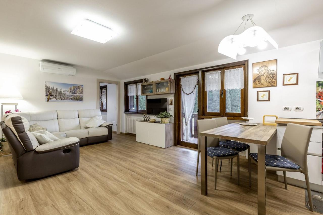 Des Alpes 2 Daire Canazei Dış mekan fotoğraf