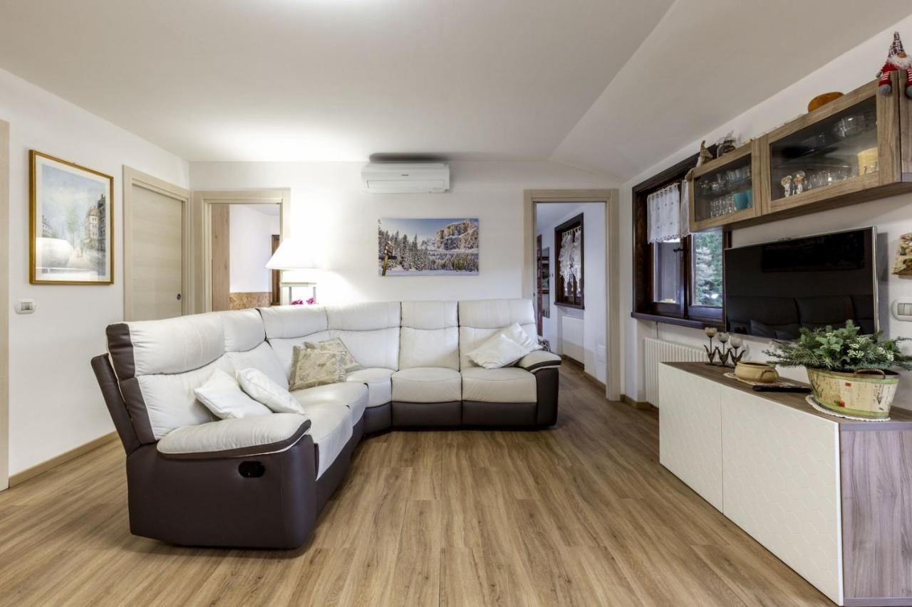 Des Alpes 2 Daire Canazei Dış mekan fotoğraf